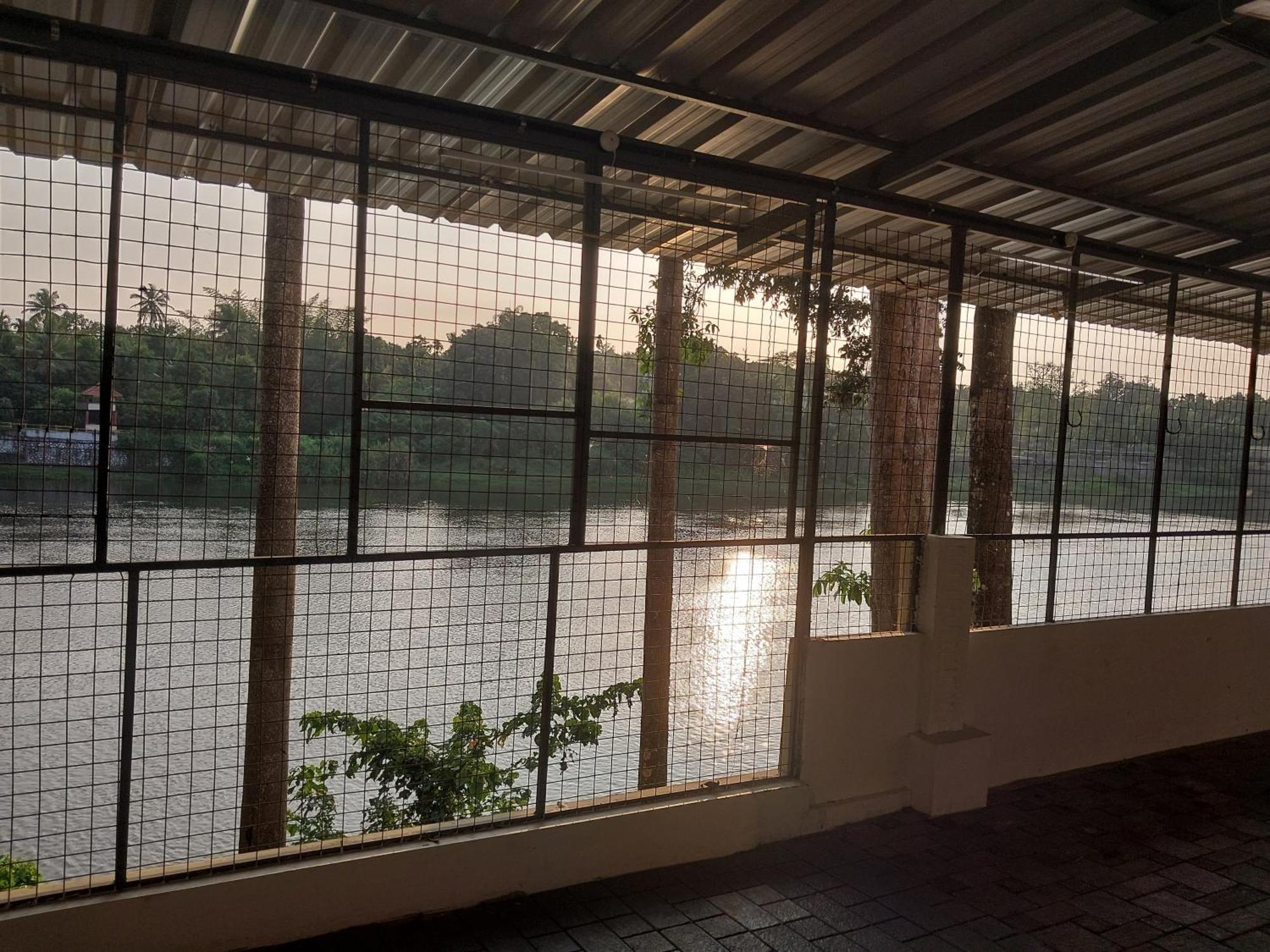 Stayberries River Rock Villa Athirapilly Kizhake Chālakudi Zewnętrze zdjęcie