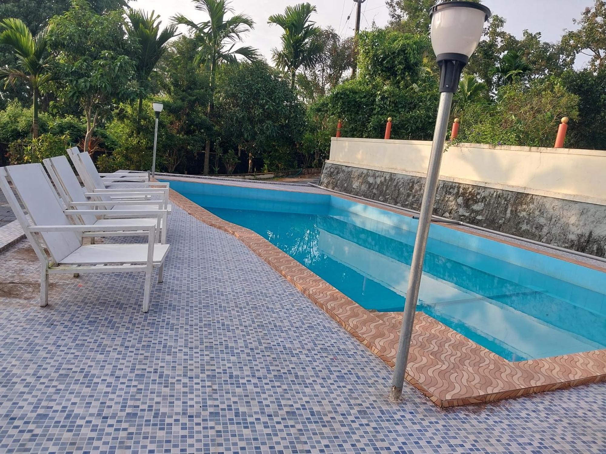 Stayberries River Rock Villa Athirapilly Kizhake Chālakudi Zewnętrze zdjęcie