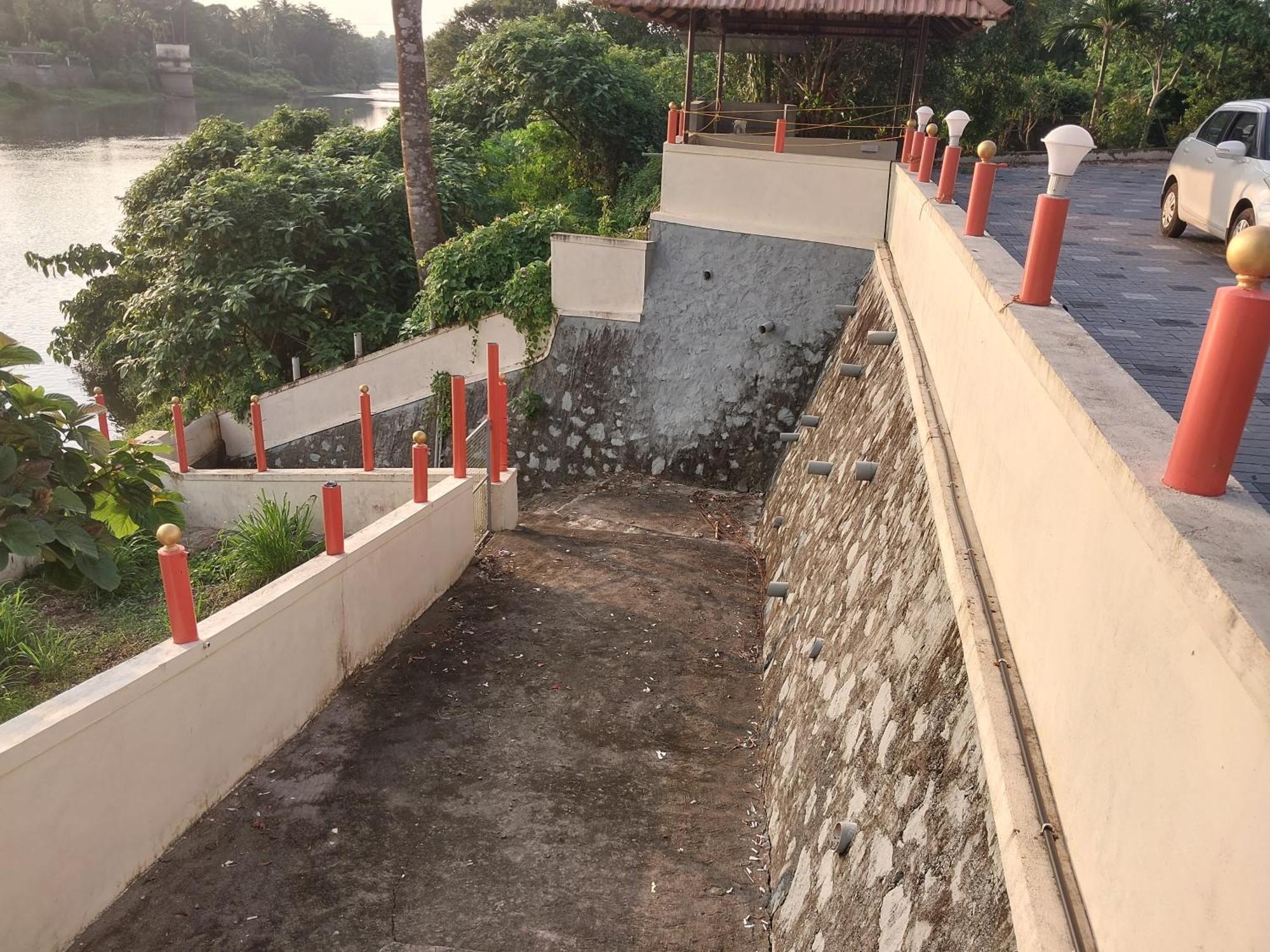 Stayberries River Rock Villa Athirapilly Kizhake Chālakudi Zewnętrze zdjęcie